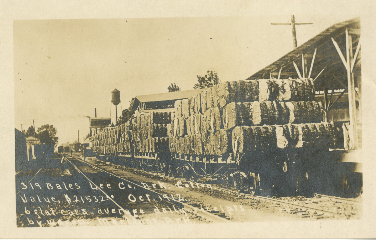 Lee County cotton bales loaded on train cars, 1912 October Lee County cotton bales loaded on train cars, 1912 October