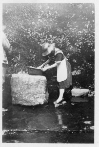 Babcock starting breakfast on outing near Mulberry, [ca. 1930s]