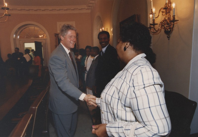 Montague meets Pres. Bill Clinton, 16 June 1993
