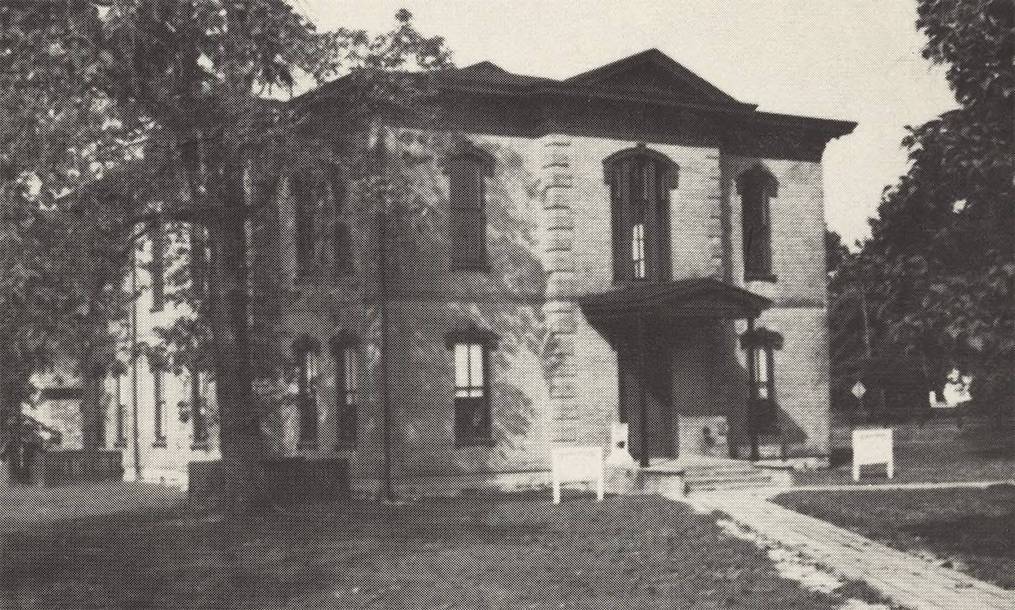 Exterior of the 1874 Hempstead County Courthouse, undated Exterior of the 1874 Hempstead County Courthouse, undated