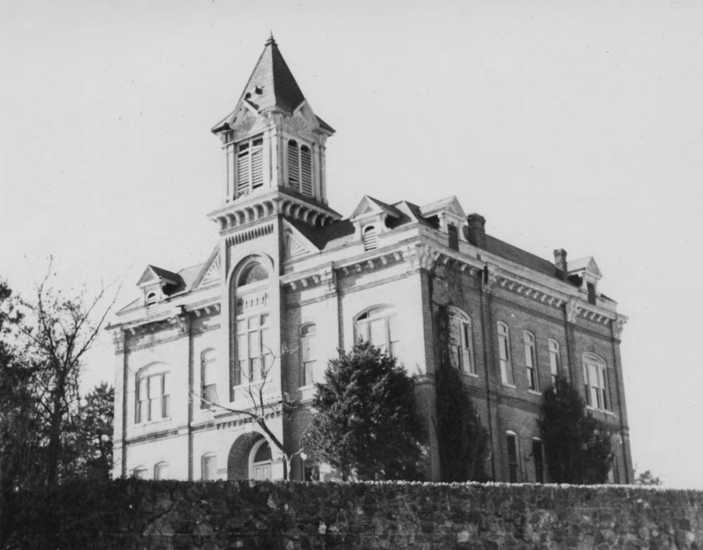 Exterior of the Lawrence County Courthouse, ca. 1963-1968 Exterior of the Lawrence County Courthouse, ca. 1963-1968