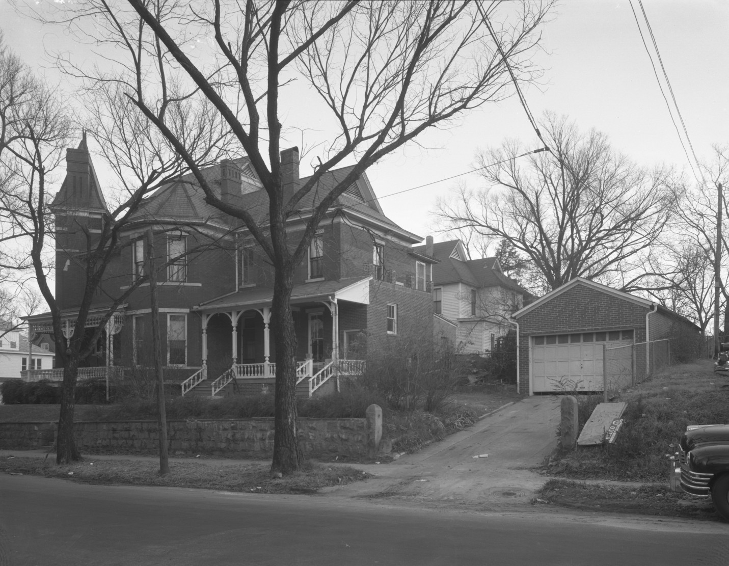 Exterior of the James A. Dibrell House, 1954 Exterior of the James A. Dibrell House, 1954