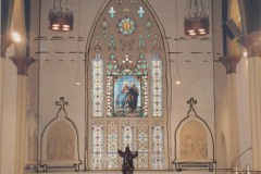 A transept of the cathedral with tracings over the key pieces of this space, August 2004