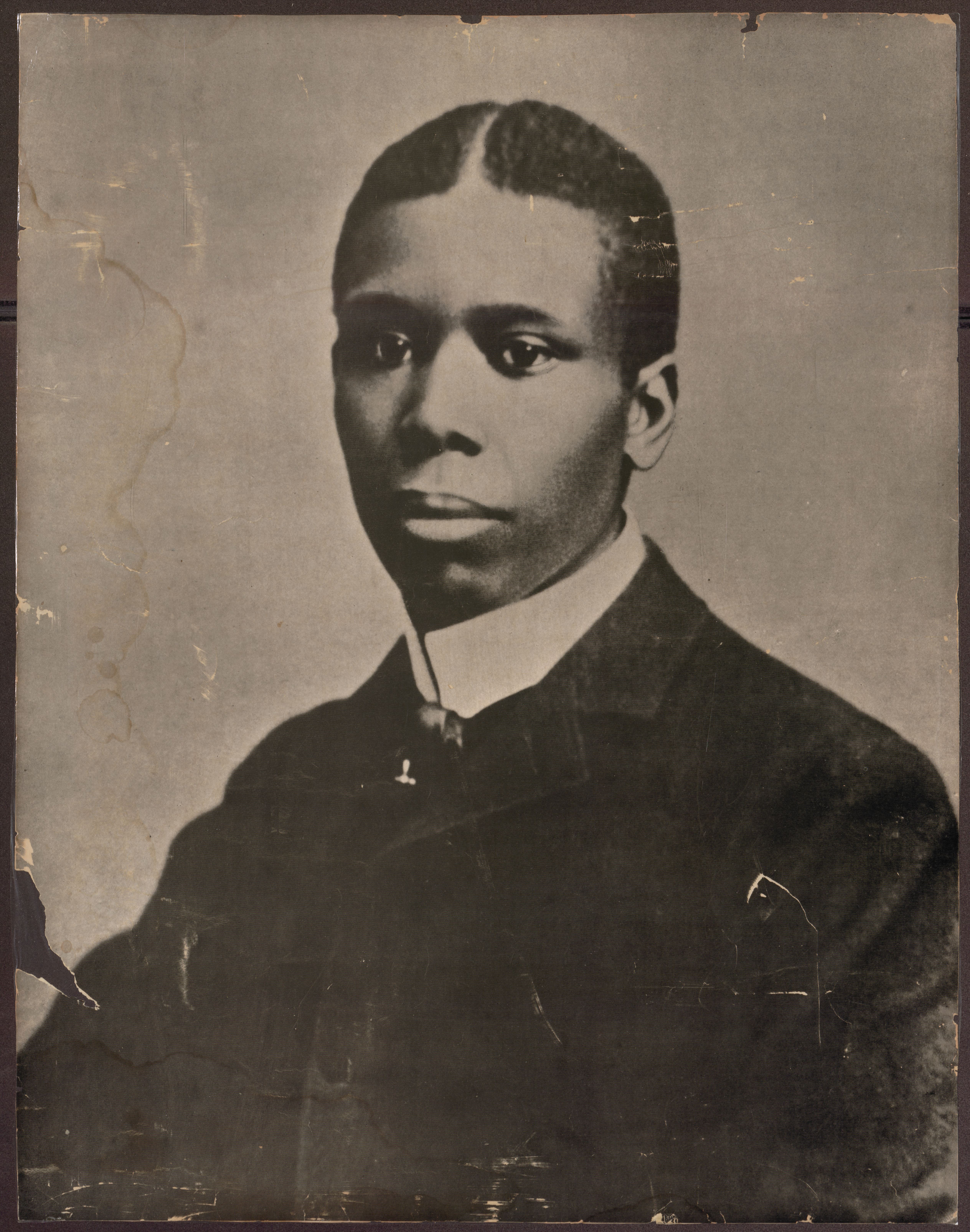 Portrait of Paul Laurence Dunbar, UA Little Rock Center for Arkansas History and Culture, National Dunbar Alumni Association Historical Collection Portrait of Paul Laurence Dunbar, UA Little Rock Center for Arkansas History and Culture, National Dunbar Alumni Association Historical Collection