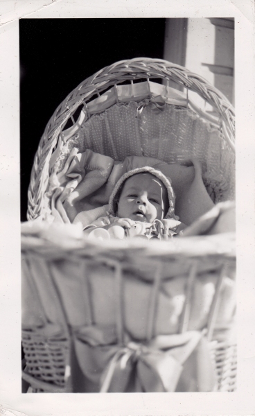 Vic Snyder at 4 months of age, 1948