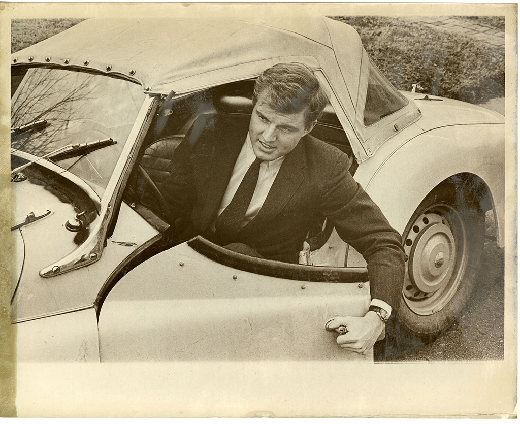 Jim Guy Tucker in car Jim Guy Tucker in car