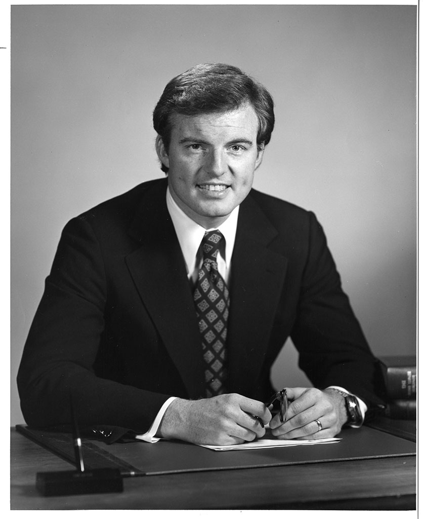 Jim Guy Tucker headshot as attorney general Jim Guy Tucker headshot as attorney general