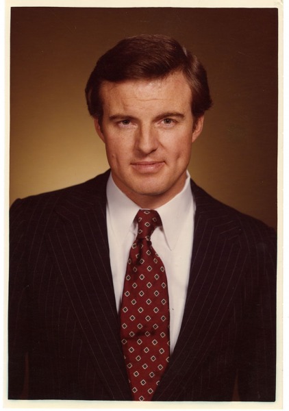 Jim Guy Tucker headshot for congressional office