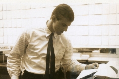 Jim Guy Tucker at Winthrop Rockefeller campaign headquarters supporting Democrats for Rockefeller